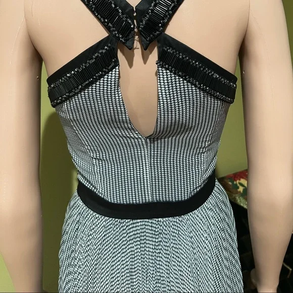 Beautiful dress pictures don’t do enough justice for this beauty - Picture 7 of 8